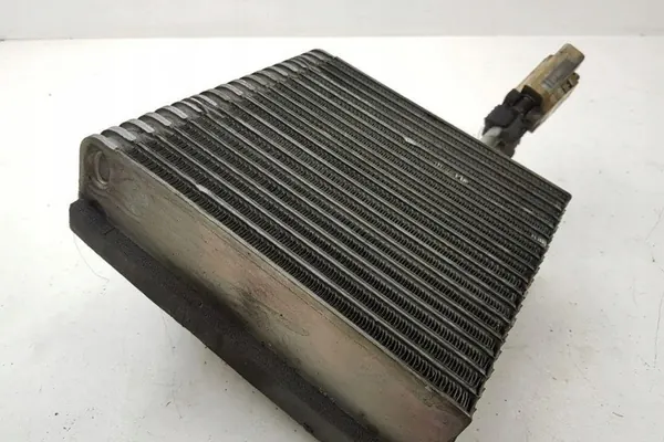 Airconditioningradiateur VW GOLF IV 1.9L diesel 6N0820679A image 7