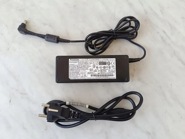Alimentation Panasonic 15.6V 7.05A CF-AA5713A image 2