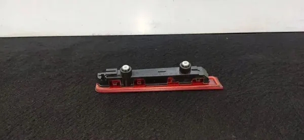 Luz de freio adicional VW TRANSPORTER V (T5) 2.5L diesel OEM image 2