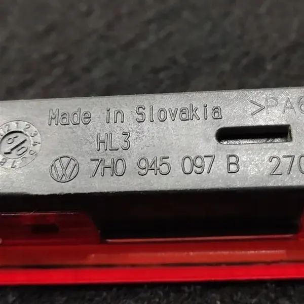 Luz de freio adicional VW TRANSPORTER V (T5) 2.5L diesel OEM image 3