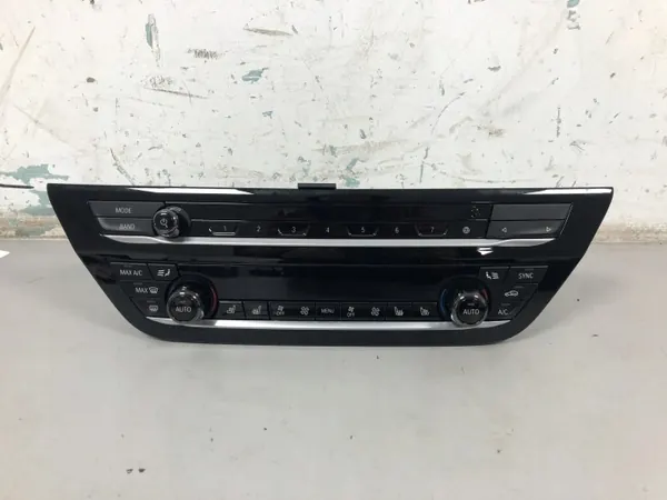 BMW 5 G30 klimatkontrollpanel OEM 64117947886 image 2