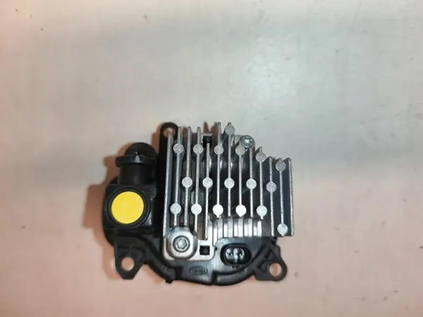 SEAT ARONA Vänster Fram Halogenstrålkastare OEM 6F0941699A image 3