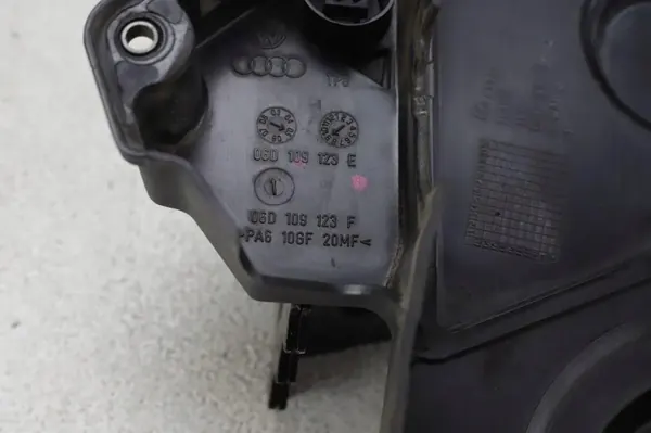 VW Distributieriemkap OEM 06D109123E Passat B6 image 2
