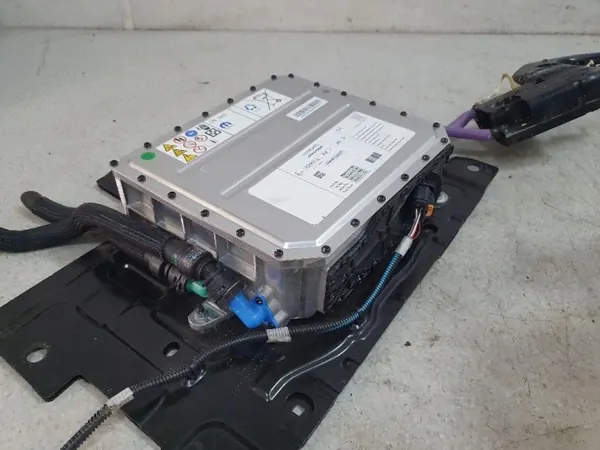 Peugeot 9868838480 48V hybridbatteri 20Ah Begagnad image 4