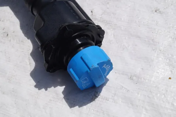 OEM 748902871R Raccord AdBlue pour Renault Master image 3