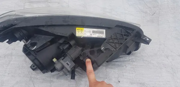 Vasen Xenon-ajovalot Nissan Qashqai J10 image 7