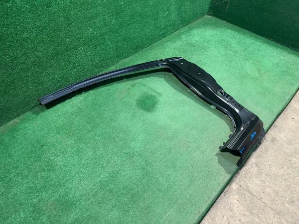 Seuil droit Toyota Yaris III OEM 611310D140 image 6
