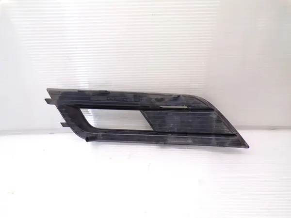 Rejilla de Parachoques Derecho Audi A4 B8 Lift 8K0807682K image 3