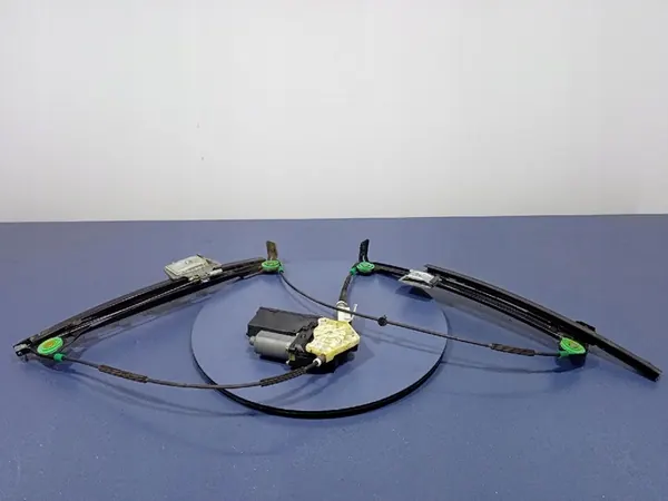 AUDI A4 B6 B7 Cabrio Elevador de Janela Frontal Esquerdo 8H0837461 image 3