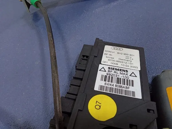 AUDI A4 B6 B7 Cabrio Elevador de Janela Frontal Esquerdo 8H0837461 image 4