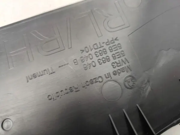 OEM 5E8863046 Rechte Tunnel-Seitenabdeckung Skoda Octavia image 7