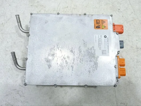 OEM 05185047AE Jännitemuunnin Chrysler Pacificalle image 2