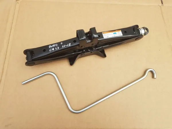 Toyotan nostotanko OEM Lewarek Auris II 12-18 image 2