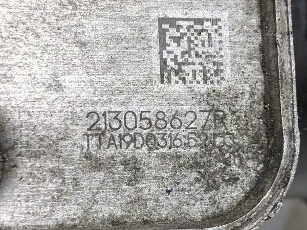 Oljefilterhållare OEM 213058627R Renault Megane IV image 3