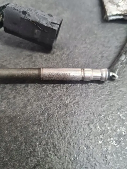 Audi A7 Abgastemperatursensor, OEM 03L 906 088 ED image 2