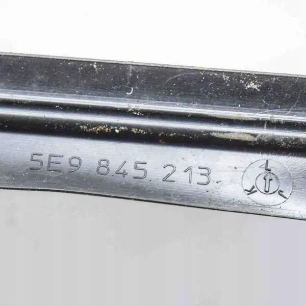 Skoda OE 5E9845213L Linke Heckscheibe Octavia III Combi image 4