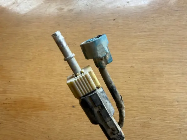 Toyota AdBlue Johdotus OEM 7432472-AB image 3