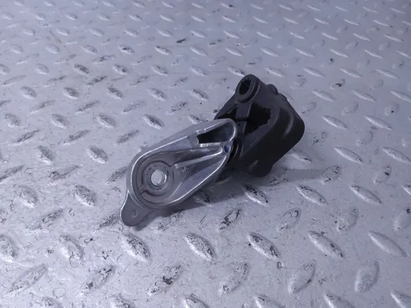 Support d'échappement BMW OEM 7935436 - État utilisé image 5