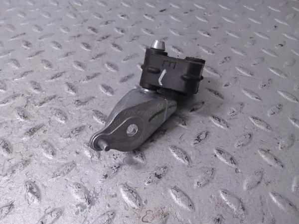 Support d'échappement BMW OEM 7935436 - État utilisé image 6