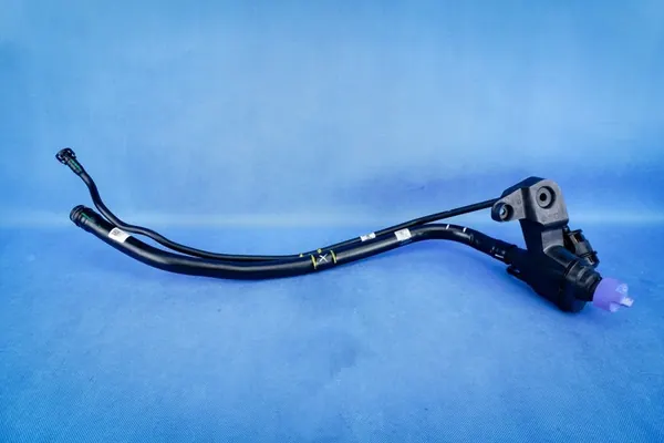 Goulotte AdBlue SCR BMW X5 G05 X6 G06 16197440011 image 1