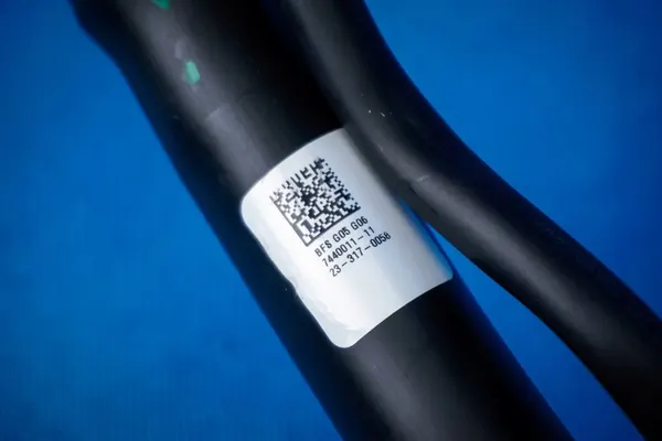 Goulotte AdBlue SCR BMW X5 G05 X6 G06 16197440011 image 7