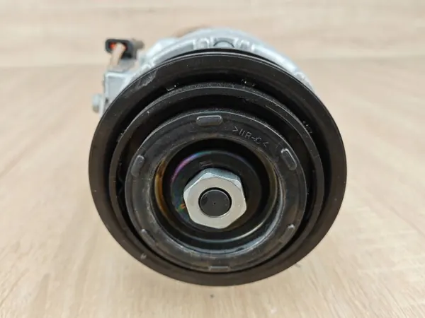 BMW Klimakompressor OEM 9890656 für 530i G30 G11 image 3