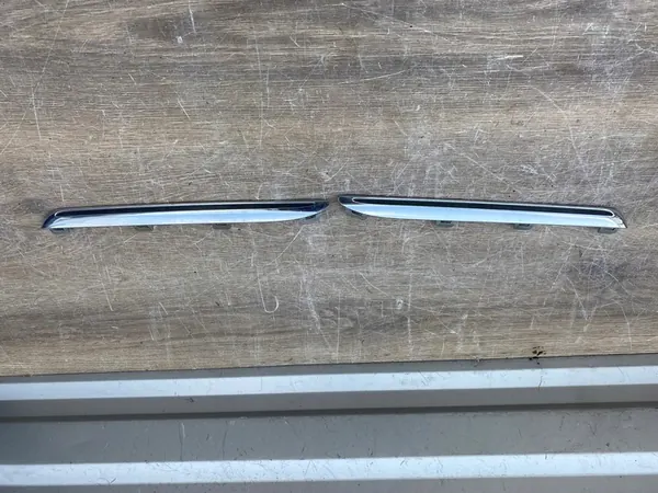 Ensemble de chrome de calandre Mercedes E 213 image 2