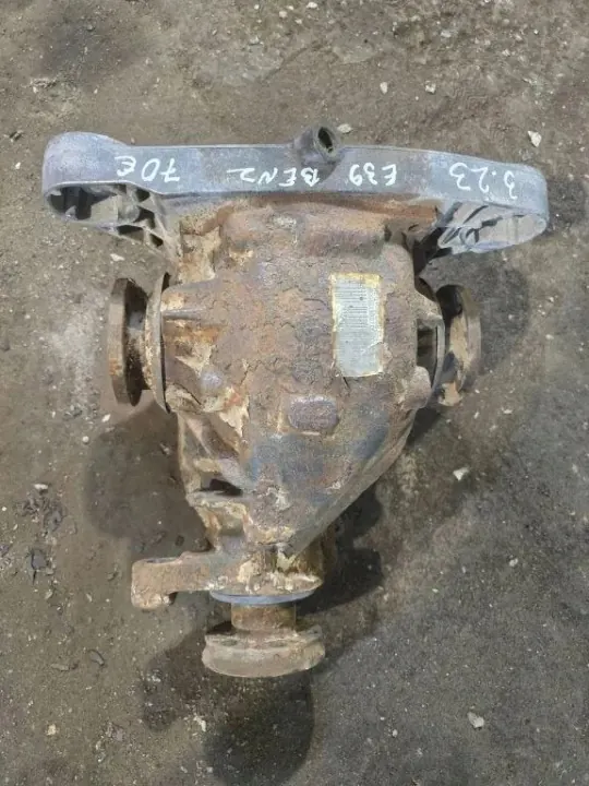 BMW E39 2.5i Hinterachsdifferential 3,23 Übersetzung image 2