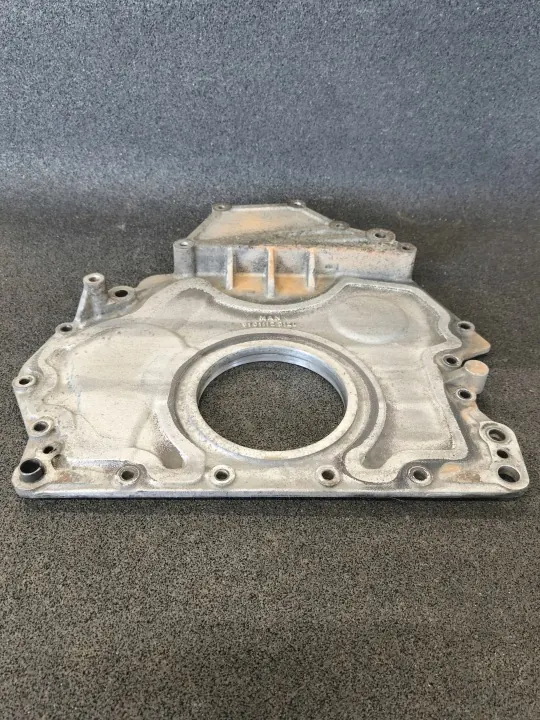 MAN Motor-Vorderabdeckung OEM 51011125066 - Gebraucht image 3