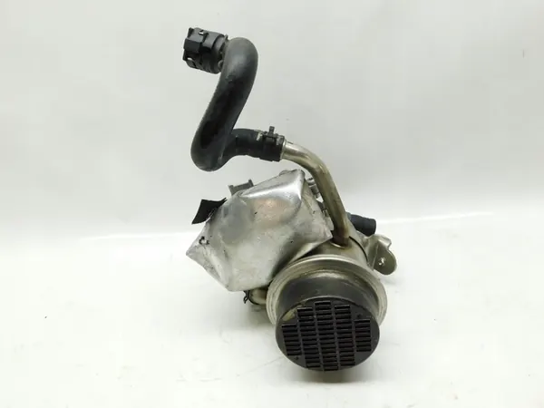 EGR Venttiili Pakokaasujen Jäähdytin - Golf VIII A3 8Y image 2