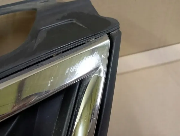 Grill Front Skoda Rapid 5J 12- SSK 5JA853668 image 3