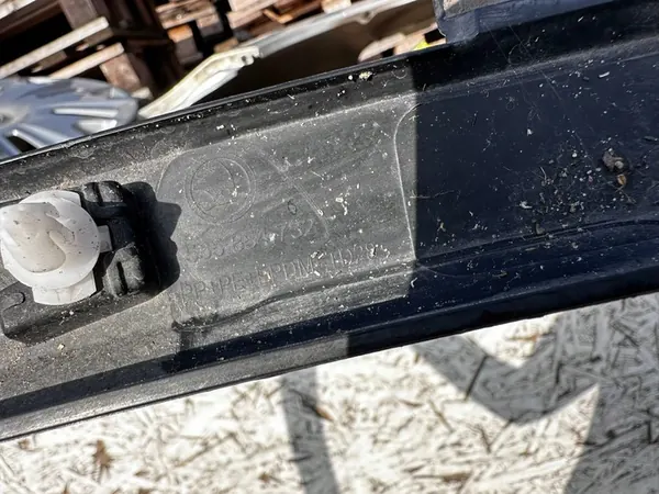 Skoda Kodiaq Oikea Etulokasuoja 565854732 image 5