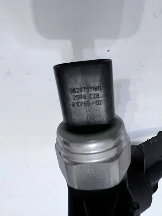 Capteur de température de carburant Opel Corsa 1.5 DV5R OEM image 6