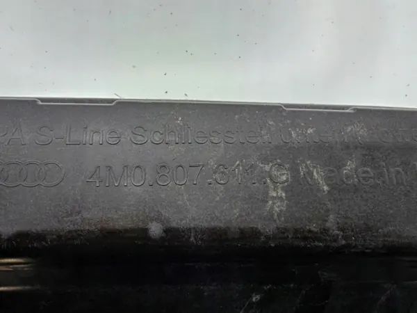 OEM 4M0807611G Audi Q7 II Under Bumper Shield image 6