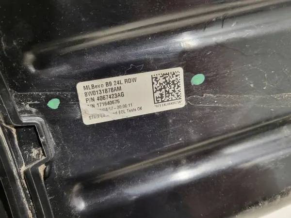 AdBlue-tank Audi A4 B9 OEM 8W0131878AM image 3