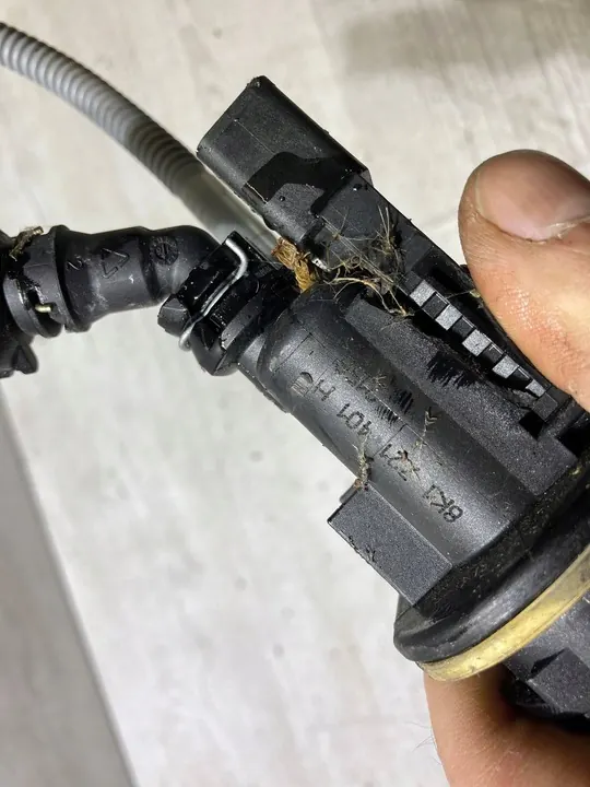 Kytkinpumppu Audi A4 S4 B9 2016 8k1721401h image 3