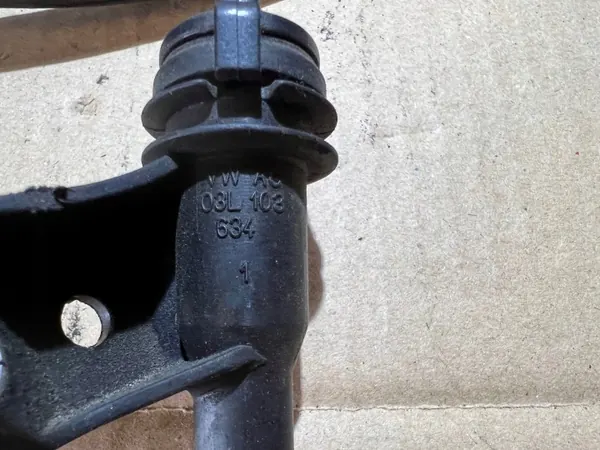Audi TDI oljestickrör OEM 03L103634 03L115418 image 6
