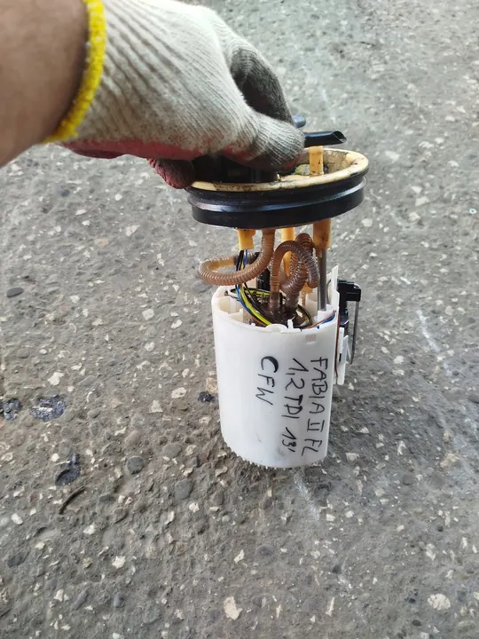 Brandstofpomp Fabia Polo 1.2 1.4 TDI image 3