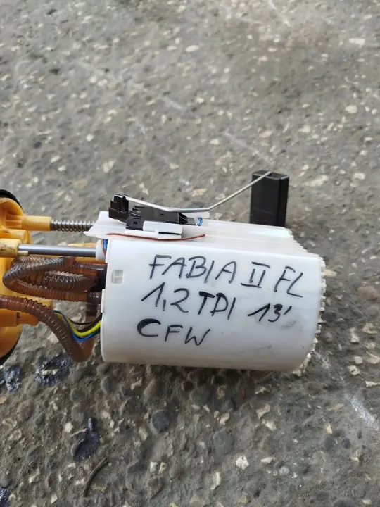 Brandstofpomp Fabia Polo 1.2 1.4 TDI image 4