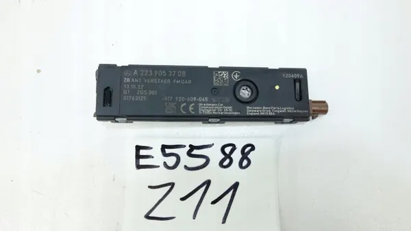 Mercedes Antenneversterker Module OEM A2239053708 image 2