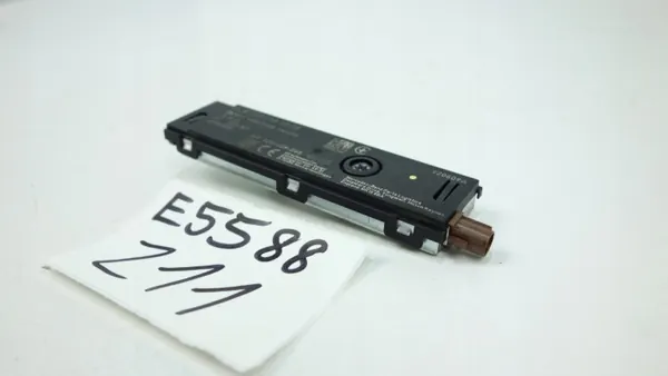 Mercedes Antenneversterker Module OEM A2239053708 image 3