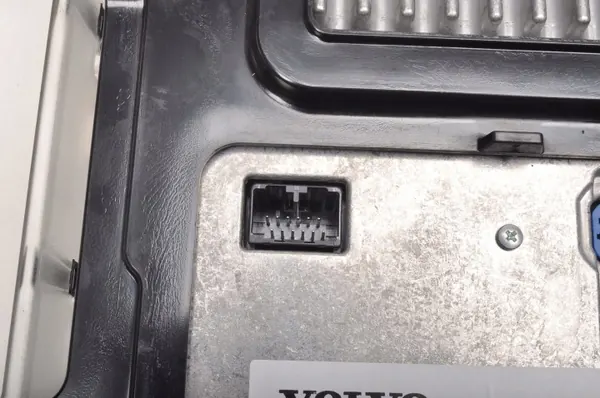 Volvo XC90 II Navigationsbildschirm OEM 31466781 image 7