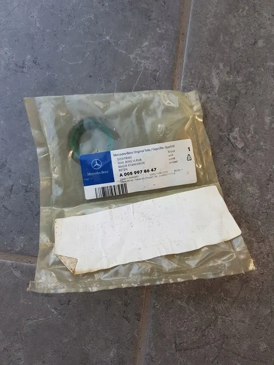 Joint torique de transmission Mercedes W115 W123 A0059978647 image 1