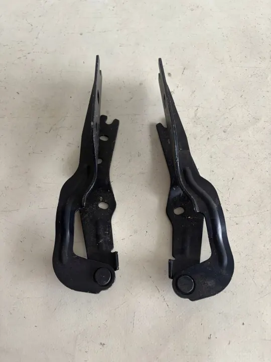 Dobradiça do Capô Esquerda VW Golf 7 OEM 5G0823301B image 2