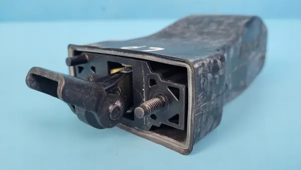 Mercedes EQE 350+ Deurrem Links Voor OEM A2957201300 image 9