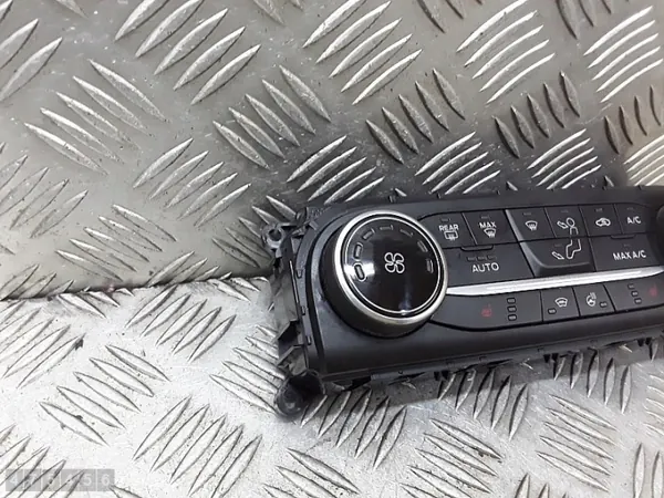 Ford Fiesta klimaatregelmodule OEM h1bt18c612hj image 3