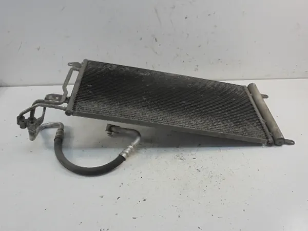 OEM 6R0820411T AC Kondensor för Skoda Rapid Fabia 2 image 3