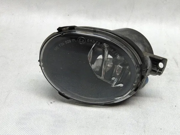 Farol de neblina esquerdo 30796680 Volvo XC60 C70 C30 08- image 2