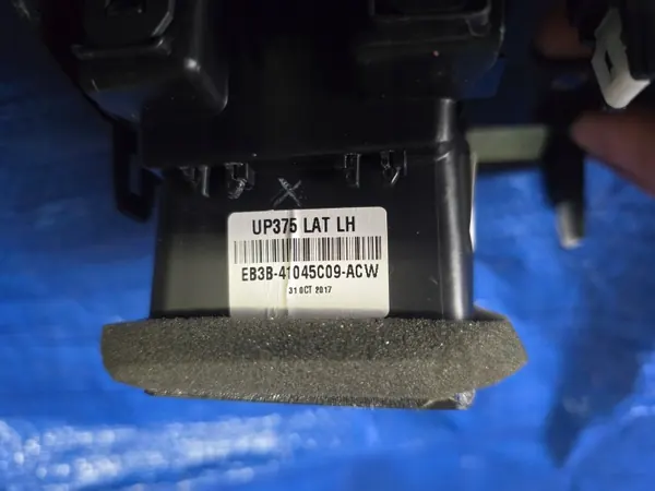 Ford Ilmanpuhallin OEM EB3B41044E93 Etu Vasen image 5