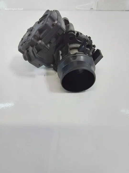 BMW 3 F30 F35 F31 2016 Drosselklappe 2.0D 8512452 image 3